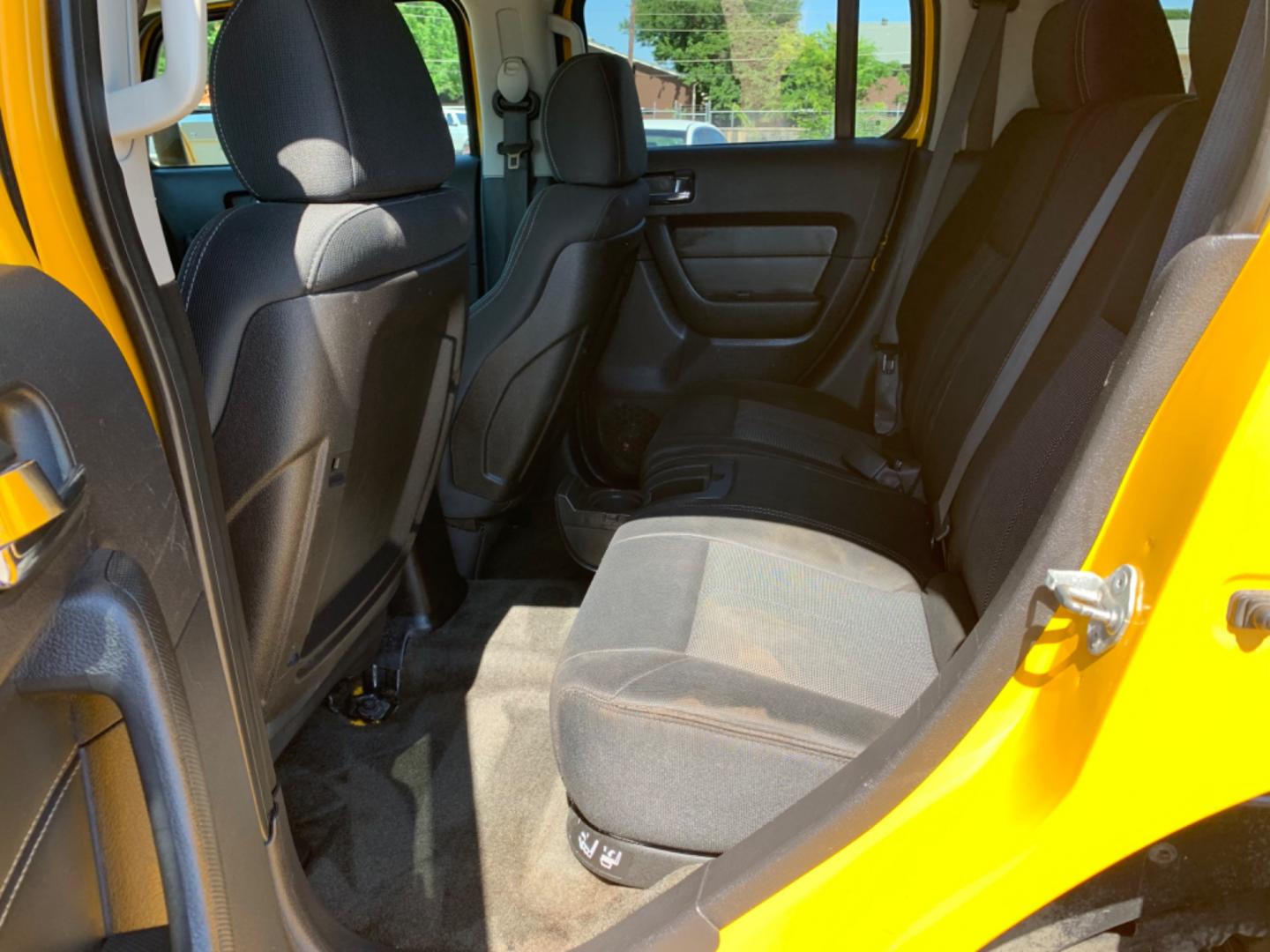 2007 Yellow Hummer H3 Adventure (5GTDN13E378) with an 3.7L L5 DOHC 20V engine, located at 1830 North Belt Line Road, Irving, TX, 75061, (469) 524-0199, 32.834373, -96.993584 - Photo#8